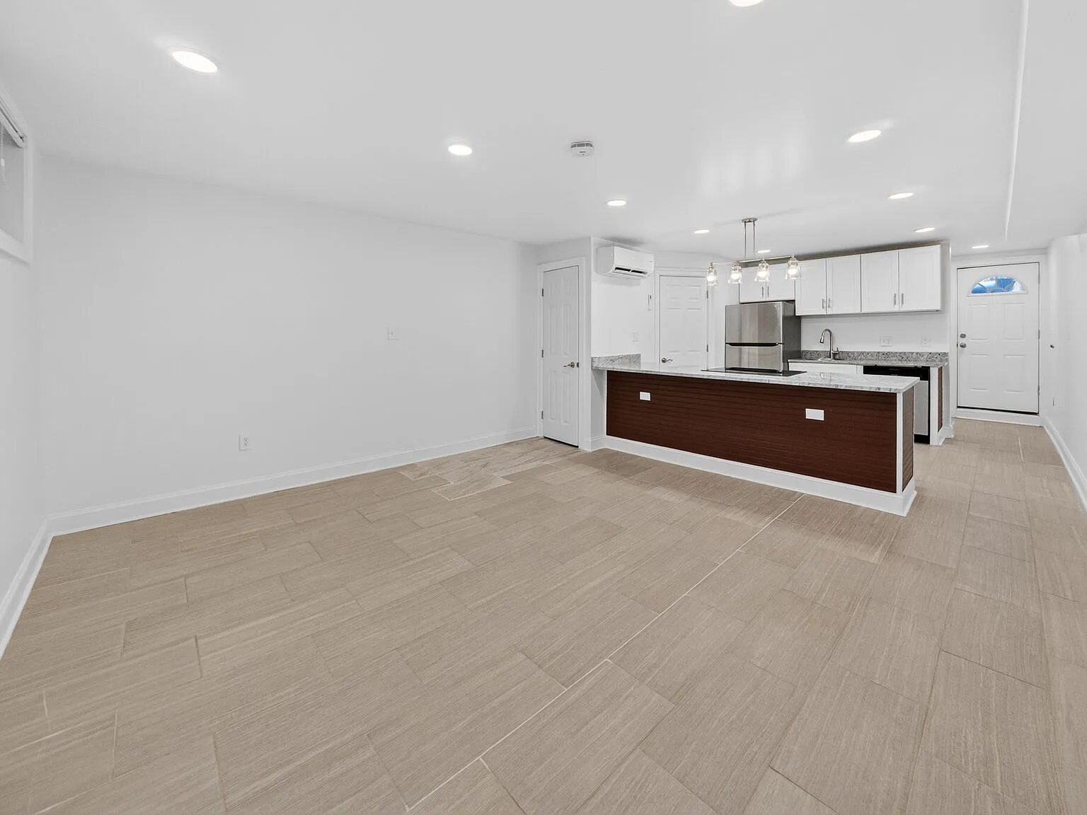 1 bed, 600 sqft, $1,995 — Photo 2