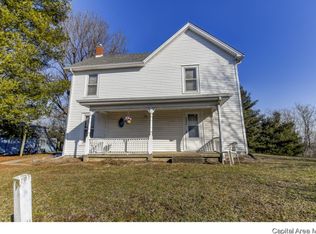 5498 Irwin Bridge Rd, Pleasant Plains, IL 62677