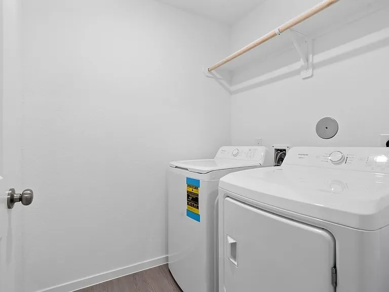 2074 Solstice Landing Dr — Photo 21