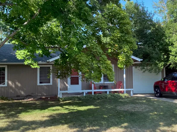 1904 Oakwood Dr, Fort Collins, CO 80521