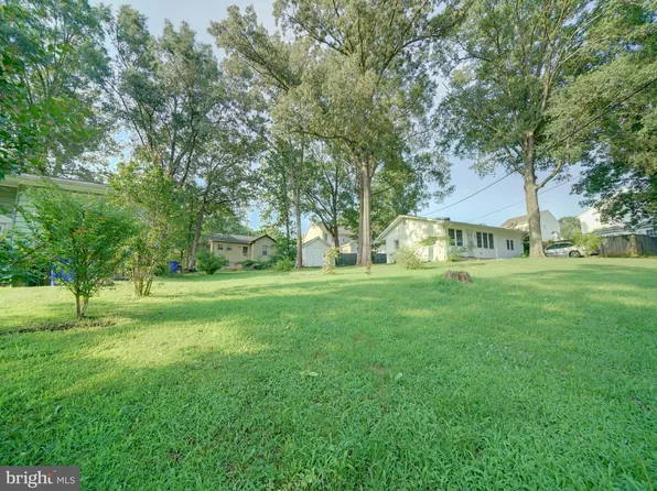 9404 6th St N, Laurel, MD 20723