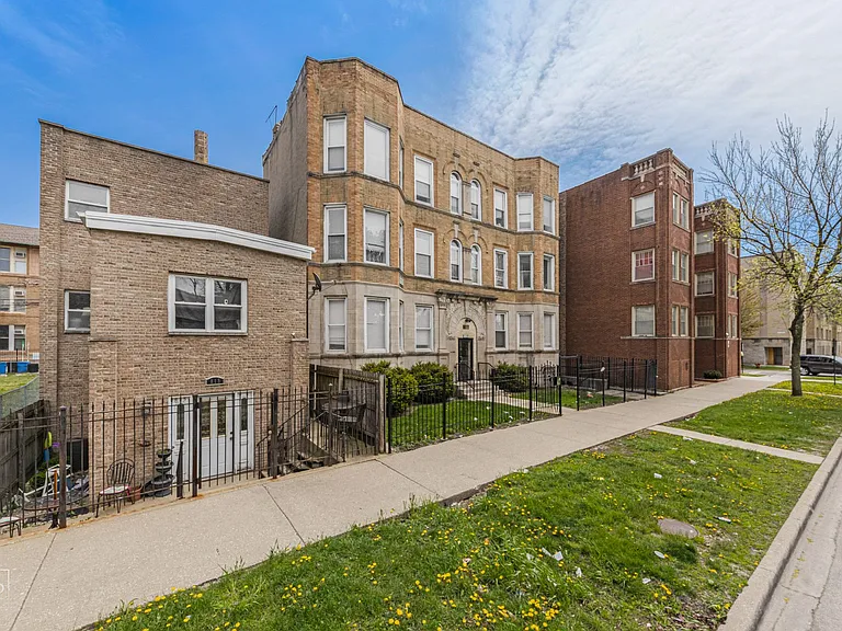819-21 S Independence Blvd Chicago, IL 60624 — Photo 8