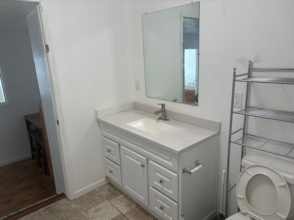 1st image of 921 Otto Ct APT 1