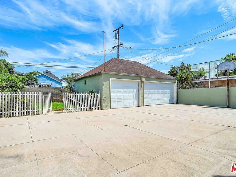 3439 W 84th Pl — Photo 24