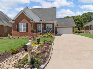 312 Terrace Hills Dr, Boiling Springs, SC 29316