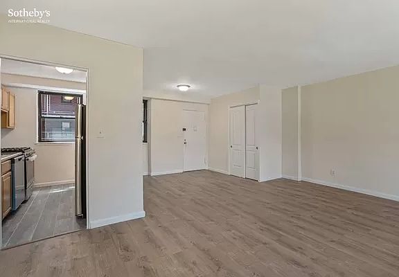 4th image of 4901 Henry Hudson Pkwy W APT 2E