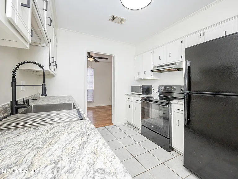 1213 King Henry Dr — Photo 25
