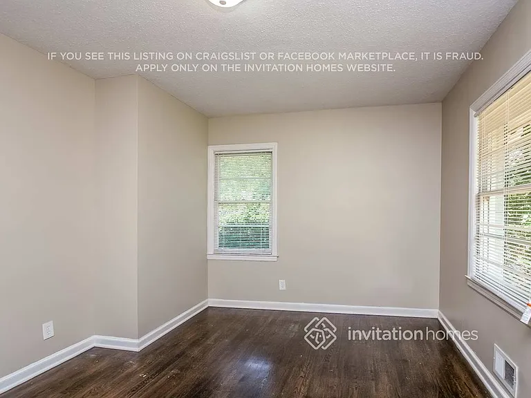 2751 Flagstone Dr SE — Photo 8