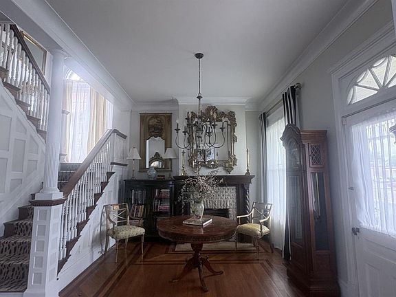 2nd image of 336 N High St