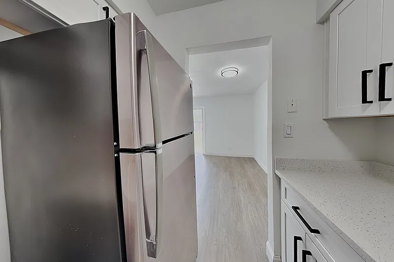 1 bed, 1.0 bath, 590 sqft, $1,150 — Photo 3