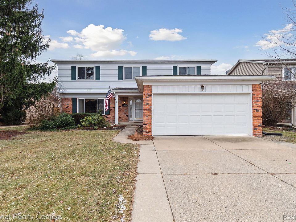 1st image of 44015 Palisades Dr