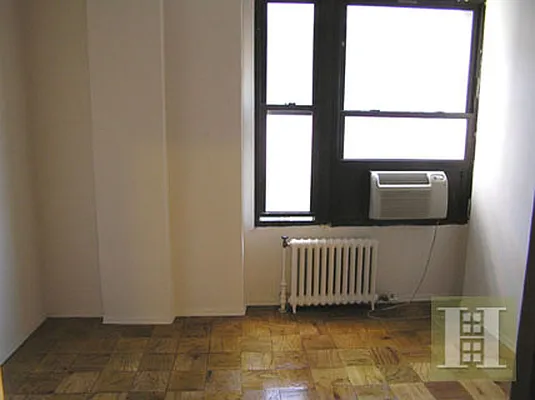 Rented by Halstead Real Estate | media 7