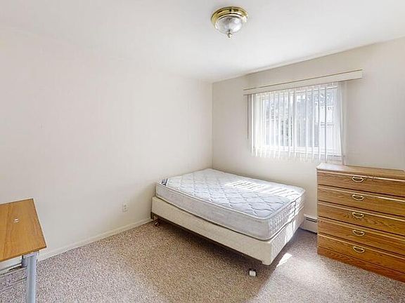 4th image of 839 Tappan Ave #5