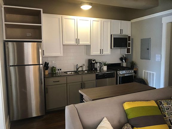 2nd image of 3759 N Wilton Ave APT 2C