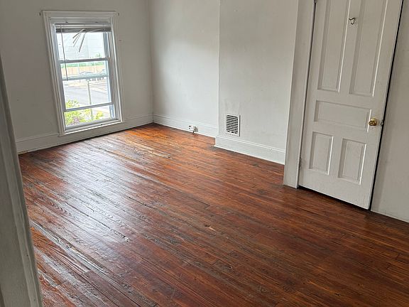 5th image of 534-36 W Girard Ave #2