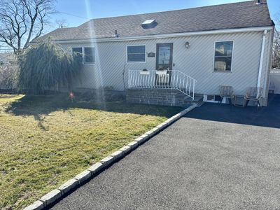 23 Baiting Place Road, Farmingdale, NY, 11735