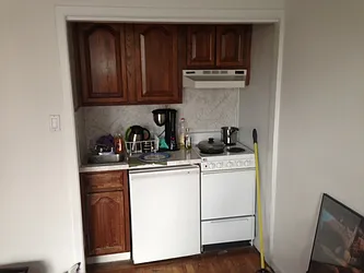 Rented by Eric Goodman Realty Corp