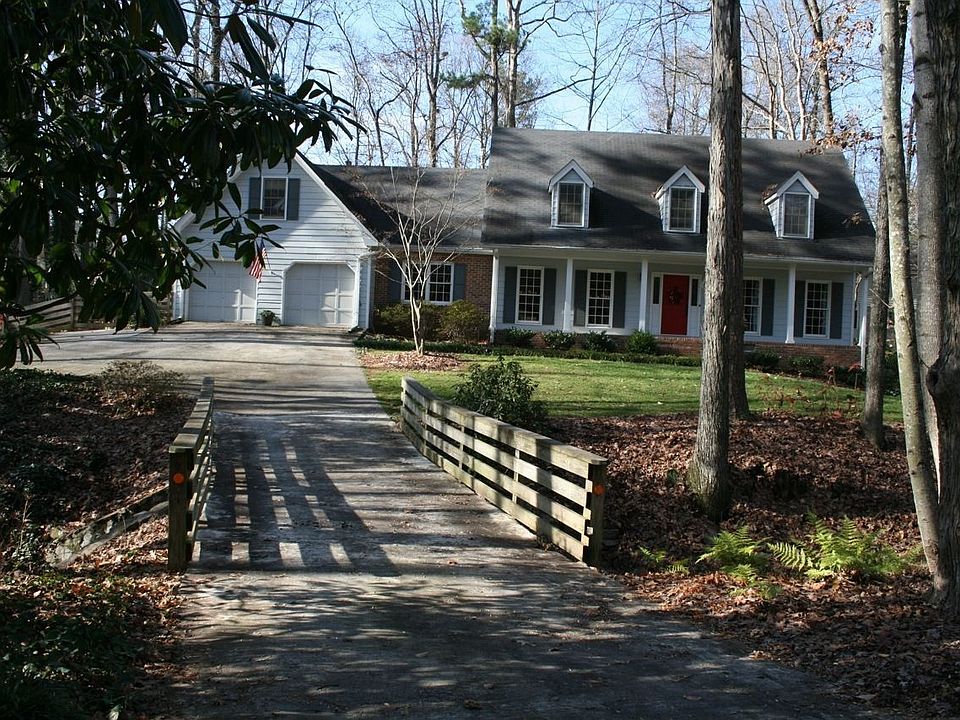 front view with driveway bridge
