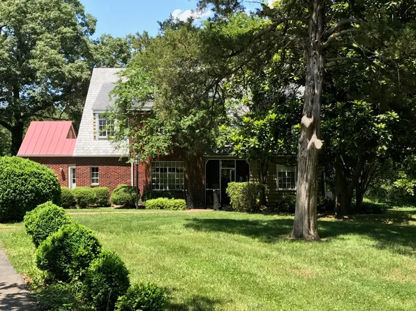 1717 Highland Rd, Fredericksburg, VA 22401