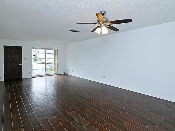 5th image of 601 Grove Ct #525