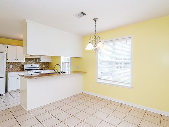 5th image of 138 Shelbi Dr