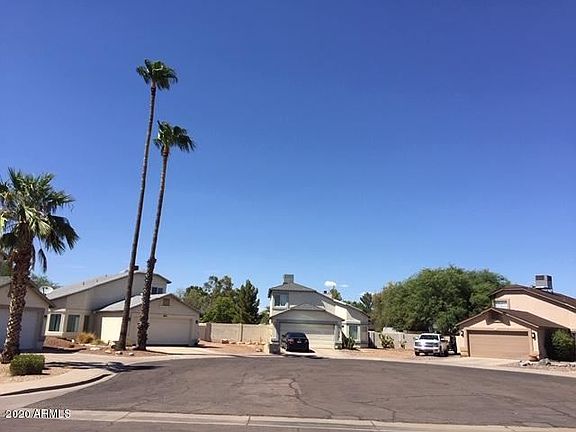 2nd image of 3017 E Siesta Ln