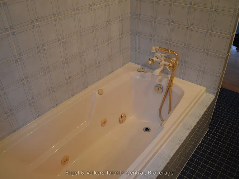 103 Nordic Rd — Photo 36