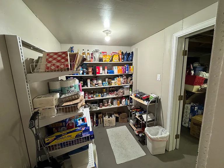 6907 S Hill St — Photo 29