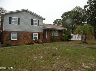 712 Yulan Dr, Wilmington, NC 28412
