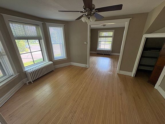 2nd image of 4329-4331 E Superior St
