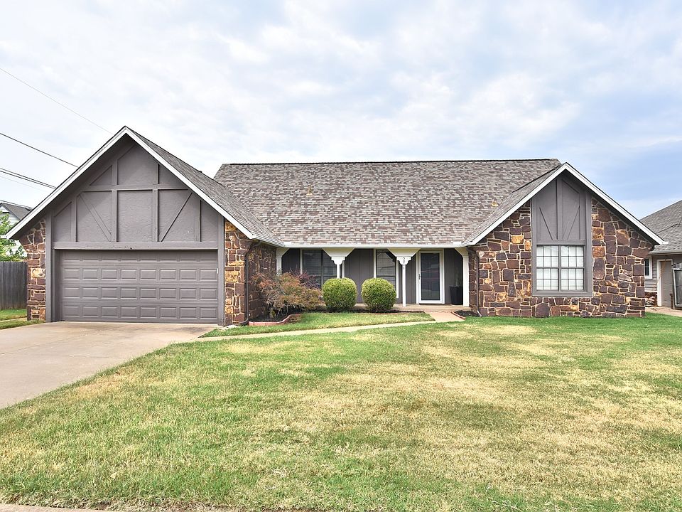 1st image of 5004 S Spruce Dr