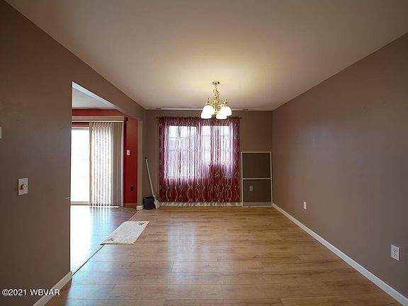 4th image of 30 Remley Ln