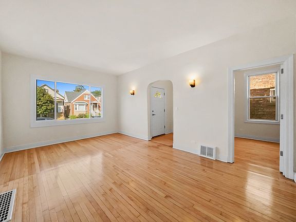 3rd image of 1821 56th Ct