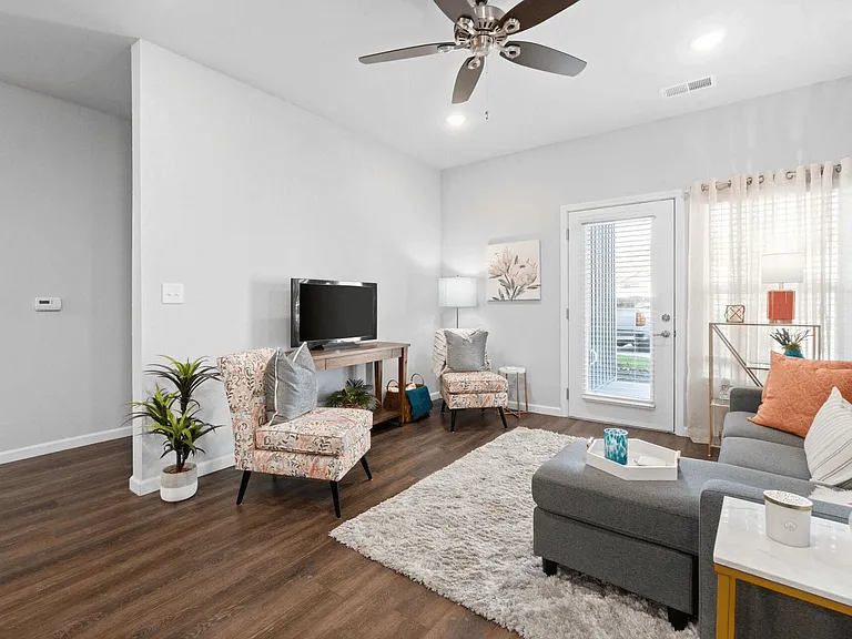 Highview Pointe — Photo 33