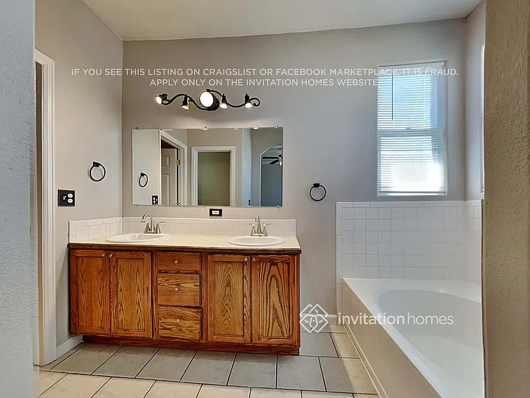13585 E 107th Pl — Photo 12