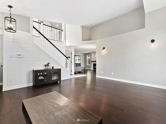 4th image of 16002 132nd Avenue Ct E