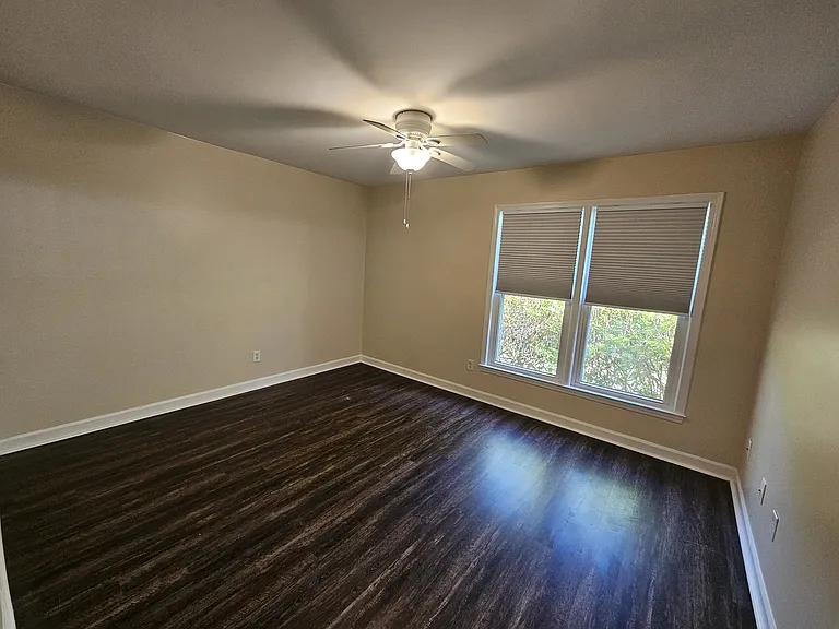 1238 Kenningston St — Photo 10