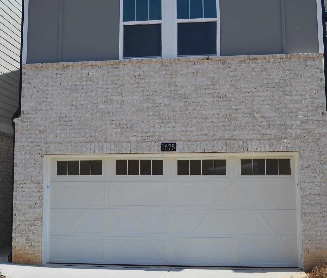 3 bed, 2.5 bath, 1818 sqft, $2,350 — Photo 1