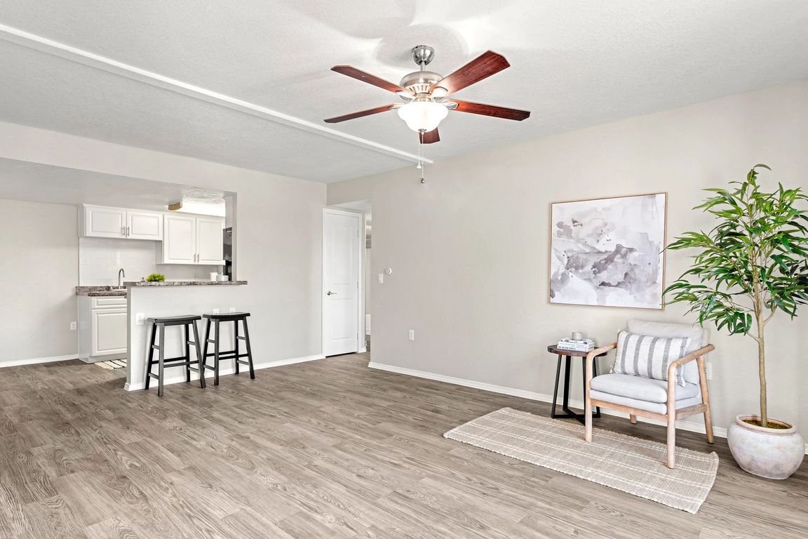 Our spacious living rooms are your canvas to create the life you''ve always dreamed of. Cozy corners, big ideas, and room to roam.