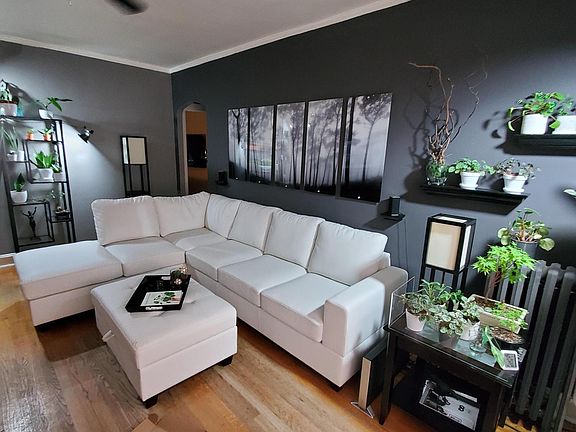 2nd image of 4805 N Hermitage Ave #2