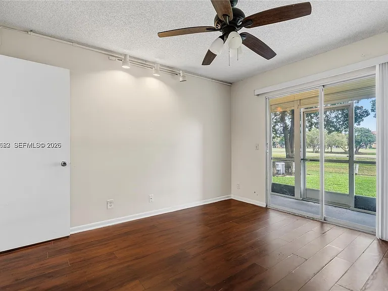 251 SW 132nd Way #117H — Photo 22