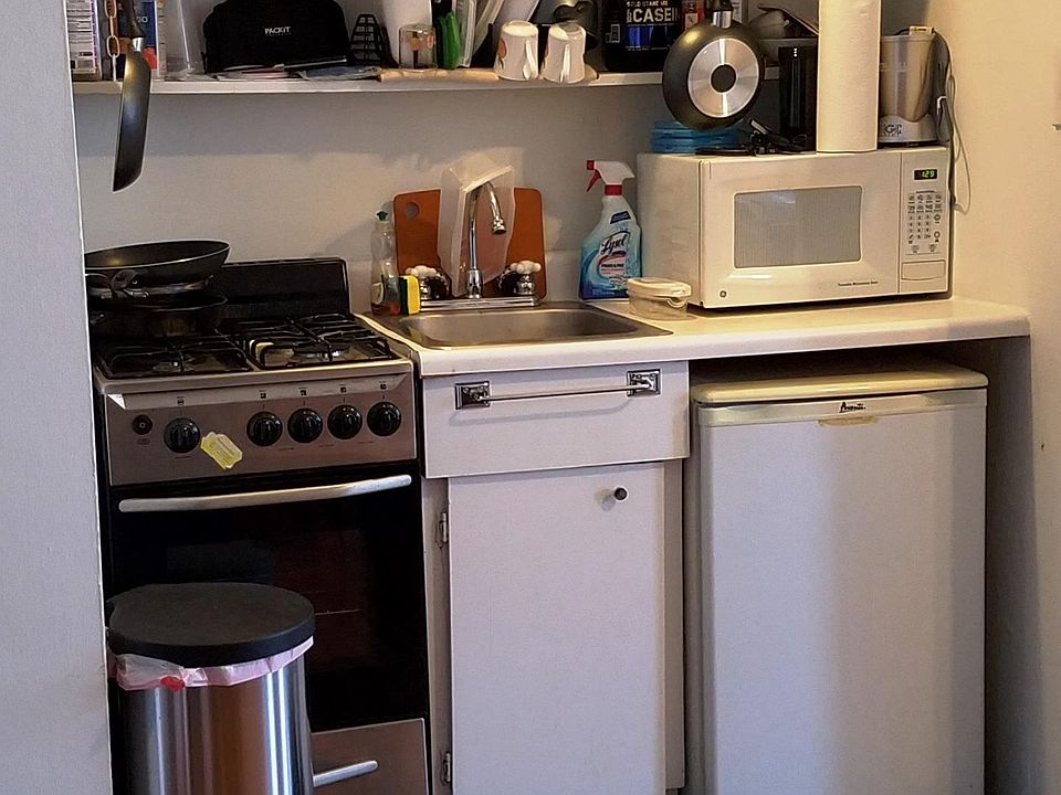 1st image of 177 Columbia Hts APT 4
