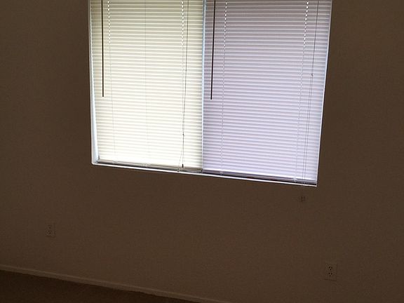 4th image of 2607 Pecan Knoll Dr #C