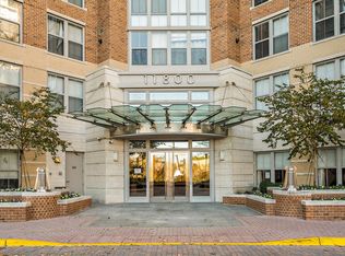 7350 Heritage Village Plz UNIT 201, Gainesville, VA 20155