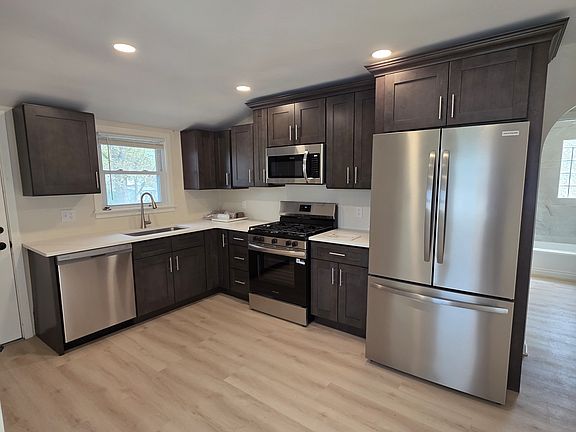 2nd image of 319 N 5th St Unit 2