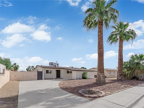 5th image of 4112 Las Lomas Ave