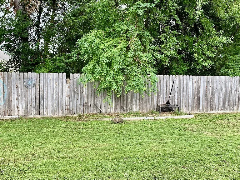 18034 Platinum Springs Dr — Photo 24
