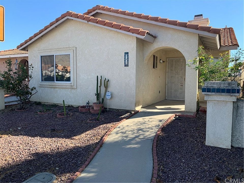1st image of 542 Reposo St