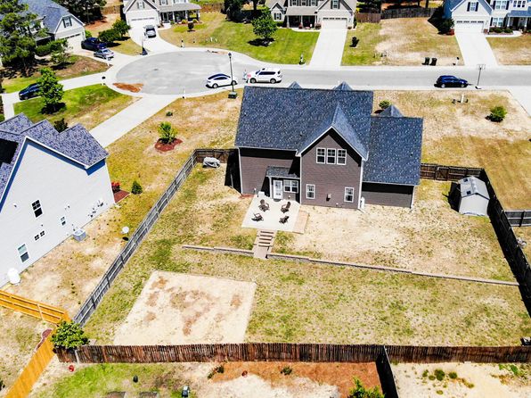 103 Courtyard Circle, Aberdeen, NC 28315