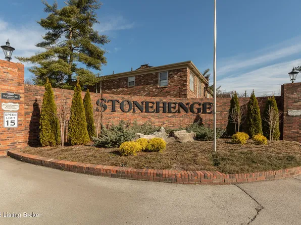 248 Stonehenge Dr APT 104, Saint Matthews, KY 40207